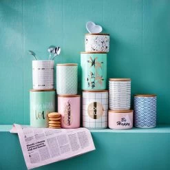 Aufbewahrungsdose Blätter 700 Ml QUEEN IT In Grün -Zuhause Dekoration Store butlers aufbewahrungsdose blatter 700 ml queen it in grun 2