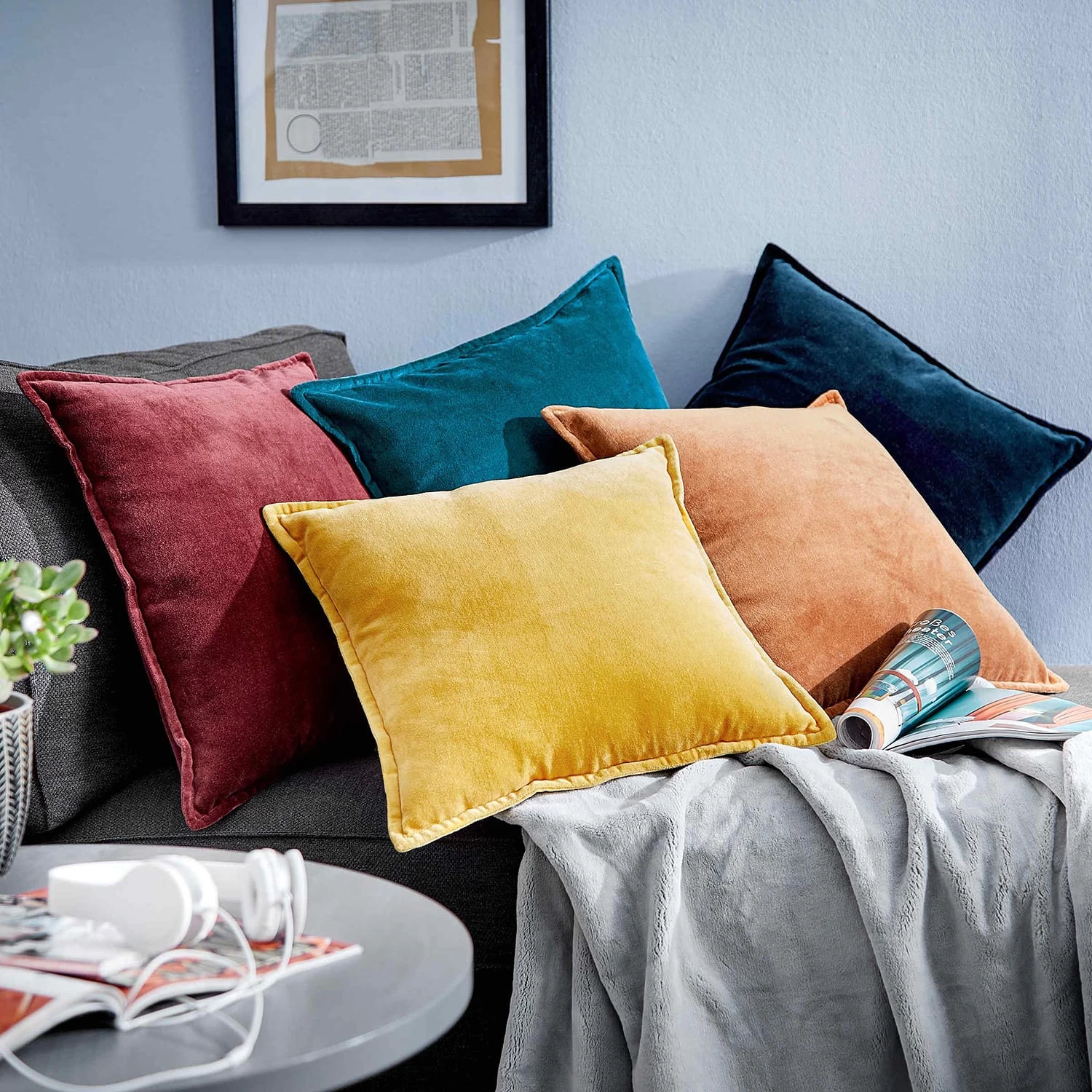 Dekokissen COTTON VELVET In Rot 4 Dekokissen COTTON VELVET In Rot – Bild 2