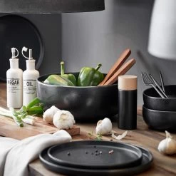 Essigflasche 240ml KARLTON BROS. In Weiß -Zuhause Dekoration Store butlers essigflasche 240ml karlton bros in weiss 2