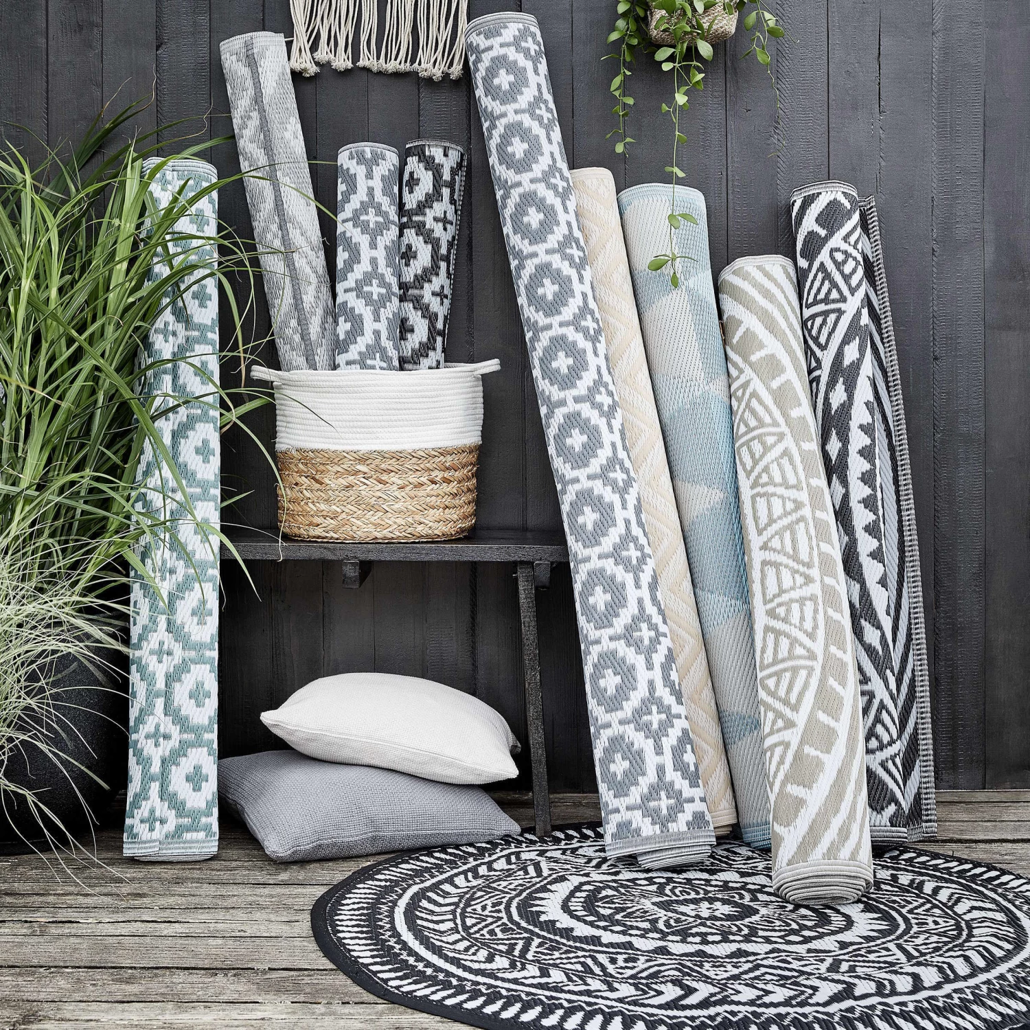 In- & Outdoorteppich Dreiecke L 180 X B 120cm COLOUR CLASH In Pastellblau 8 In- & Outdoorteppich Dreiecke L 180 X B 120cm COLOUR CLASH In Pastellblau – Bild 6