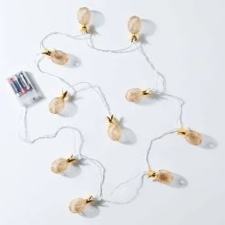 LED-Lichterkette Ananas 10 Lichter Mit USB-Batteriefach MIAMI In Gold 10 LED-Lichterkette Ananas 10 Lichter Mit USB-Batteriefach MIAMI In Gold -Zuhause Dekoration Store butlers led lichterkette ananas 10 lichter mit usb batteriefach miami in gold 2