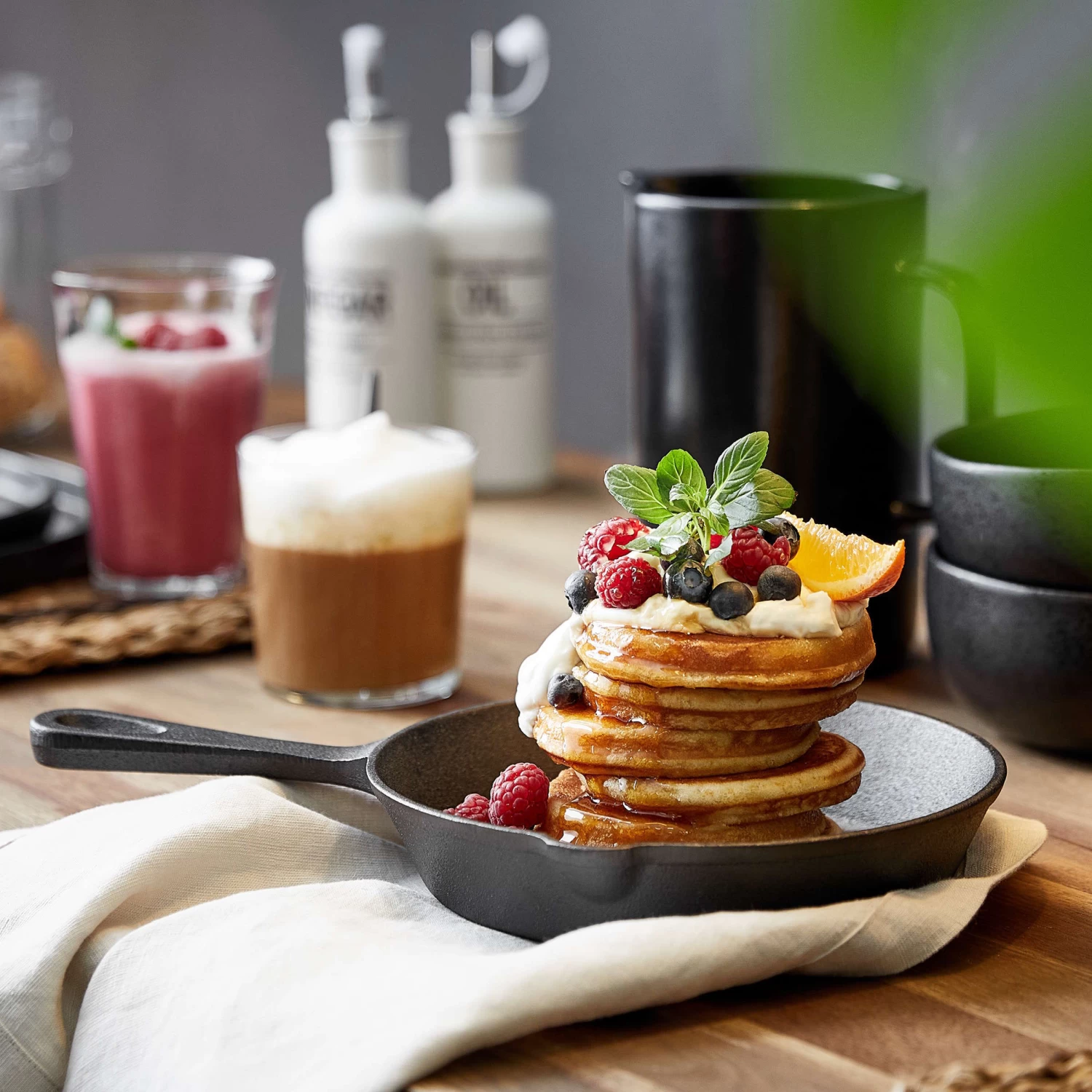 Shakshuka-Pfanne Ø20cm SHAKSHUKA In Schwarz 4 Shakshuka-Pfanne Ø20cm SHAKSHUKA In Schwarz – Bild 2