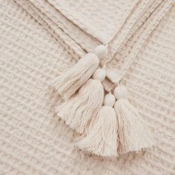 Tagesdecke HONEY COMB In Beige -Zuhause Dekoration Store butlers tagesdecke honey comb in beige 3